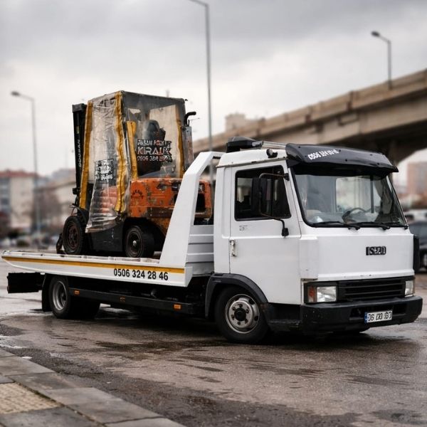 En yakın İncek forklift kiralama hizmetinde kullanılan forklift